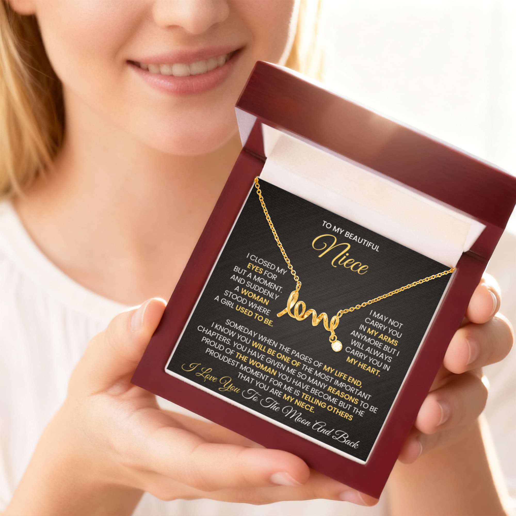 Love Script Necklace for Niece – Sentimental Gift for Niece Jewelry