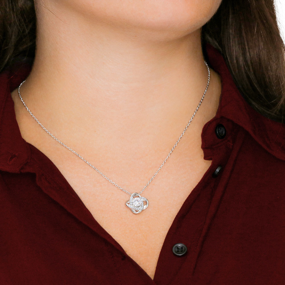 Oma Necklace with Mom & Oma Years – New Grandma Gift | Love Knot Necklace