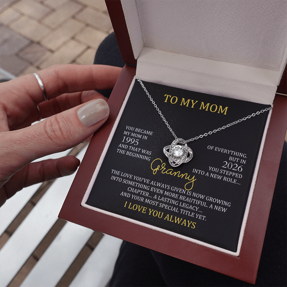 Granny Necklace with Mom & Granny Years – New Grandma Gift | Love Knot Necklace