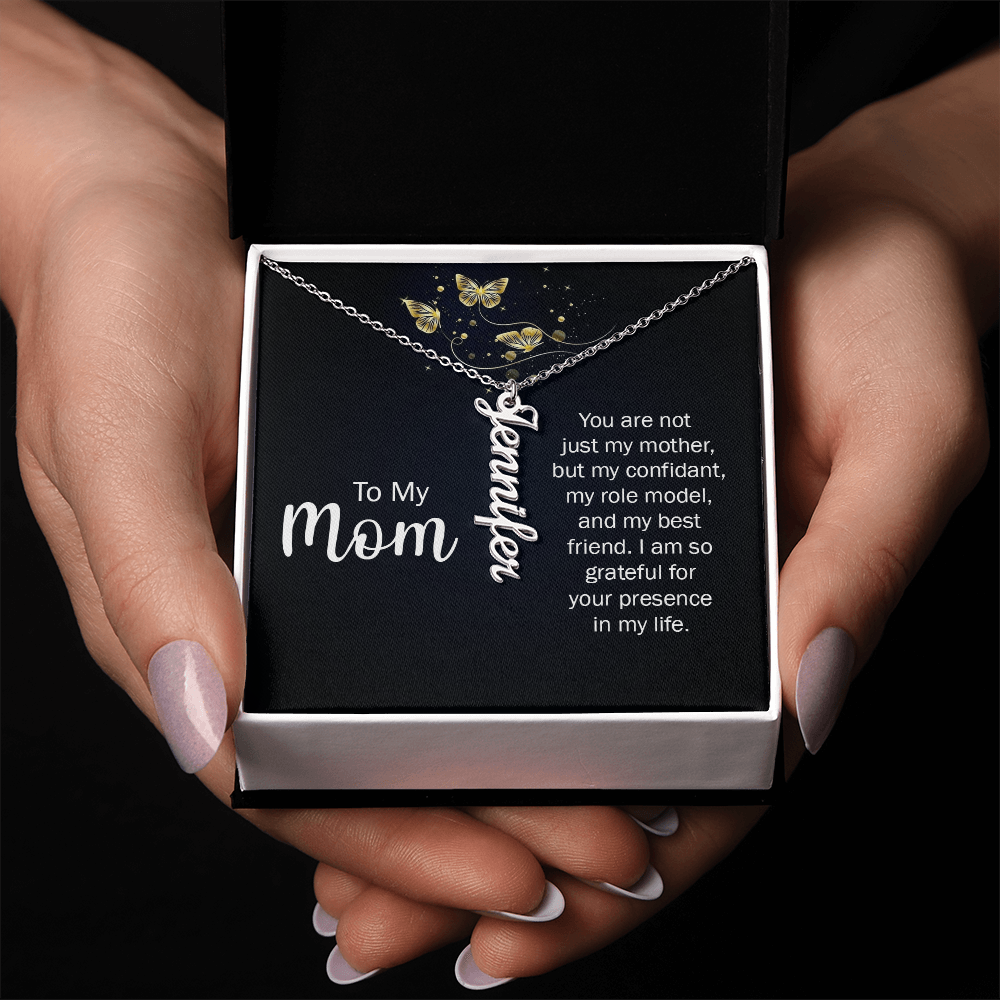 Mom Gift Necklace – Personalized Name Pendant, Ideal for Mother's Day or Birthday