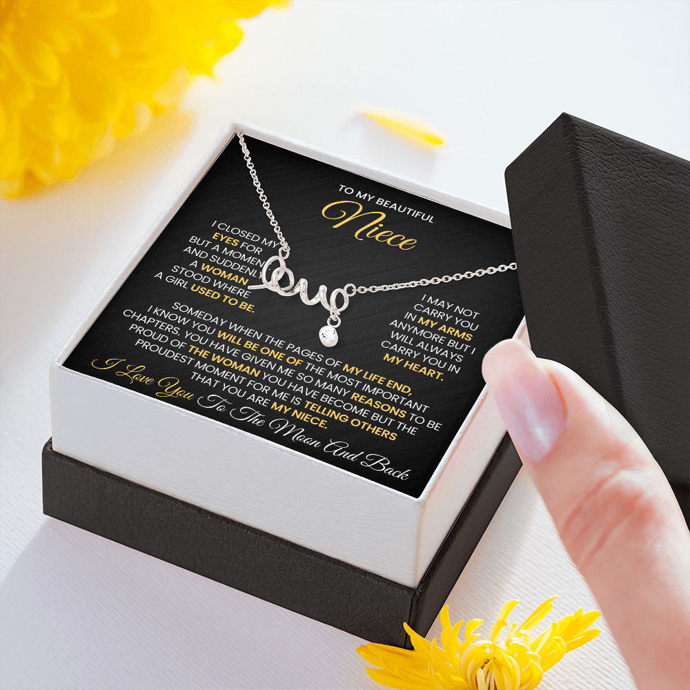 Love Script Necklace for Niece – Sentimental Gift for Niece Jewelry