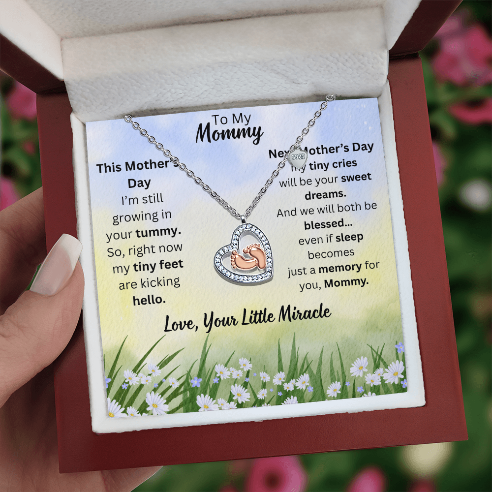 Mother's Day Gift for Mom-to-Be – Baby Feet Heart Pregnancy Necklace with “To My Mommy” Message Card